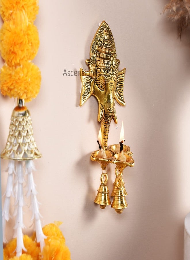 أسينشين تمثال غانيش جي المعلق على الحائط بثلاثة مصابيح زيتية وأجراس، منحوتة وجه اللورد شري غانيشا، مناسب للمنزل والمكتب وغرفة الصلاة، هدية مثالية لعيد ديوالي، قطعة فنية دينية، مصباح زيتي معدني معلق. - Image 2